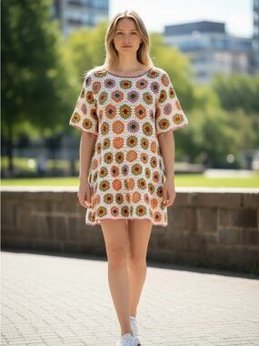 Walter Baker Designer Boho Crochet Floral Mini Dress in White and Multi NWT